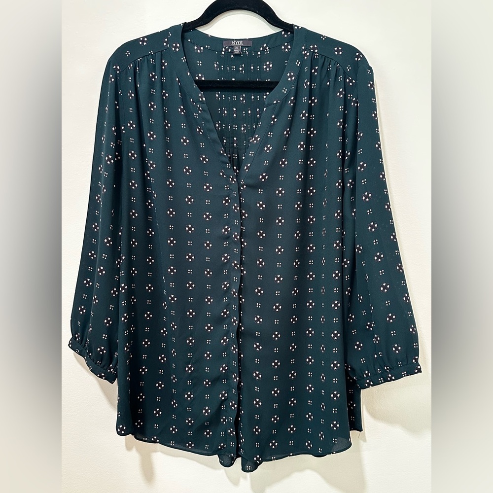NYDJ -  Blouse with Subtle Pattern - Size XL